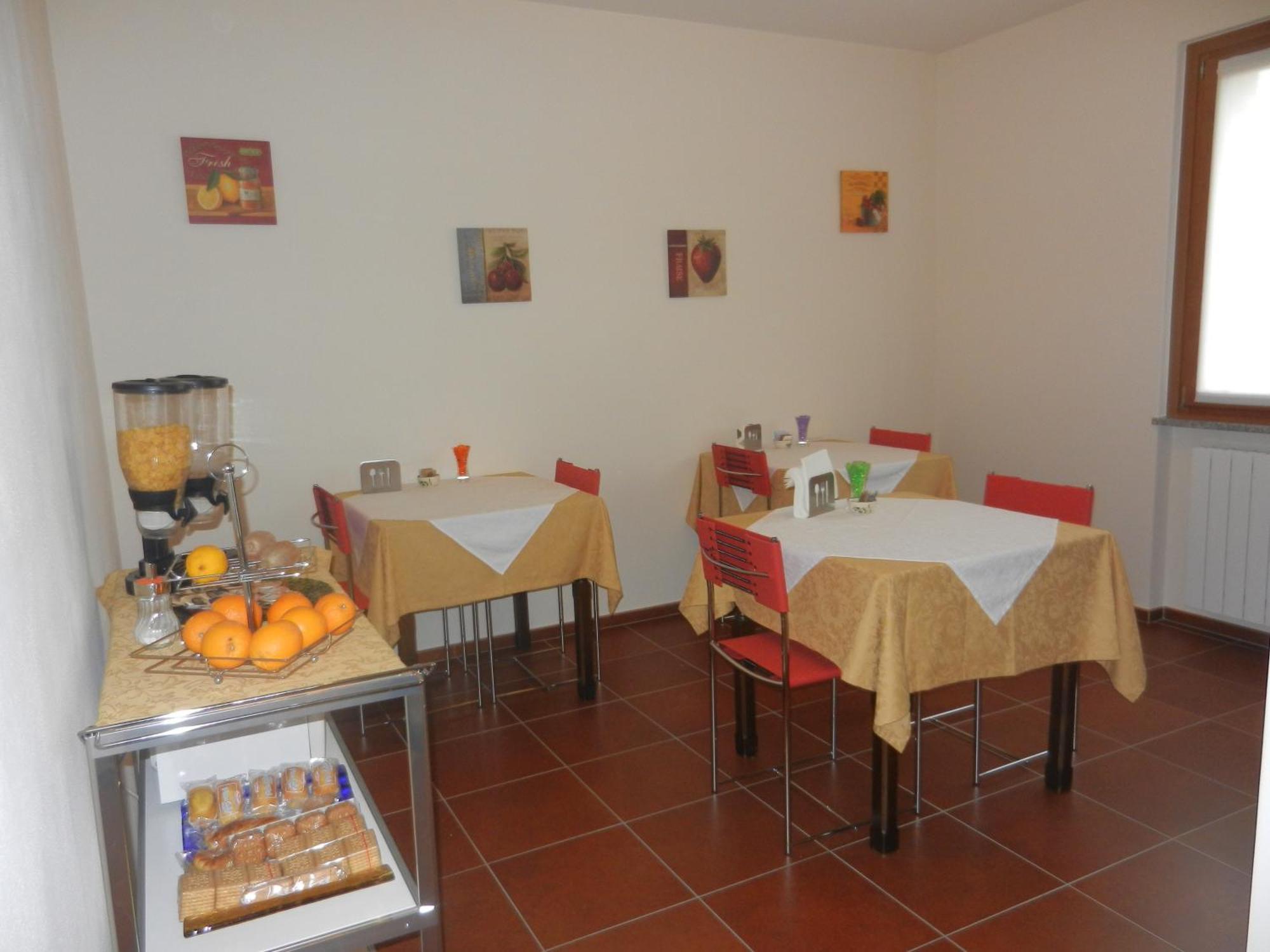 B&B Ad Hoc Costa di Mezzate ภายนอก รูปภาพ
